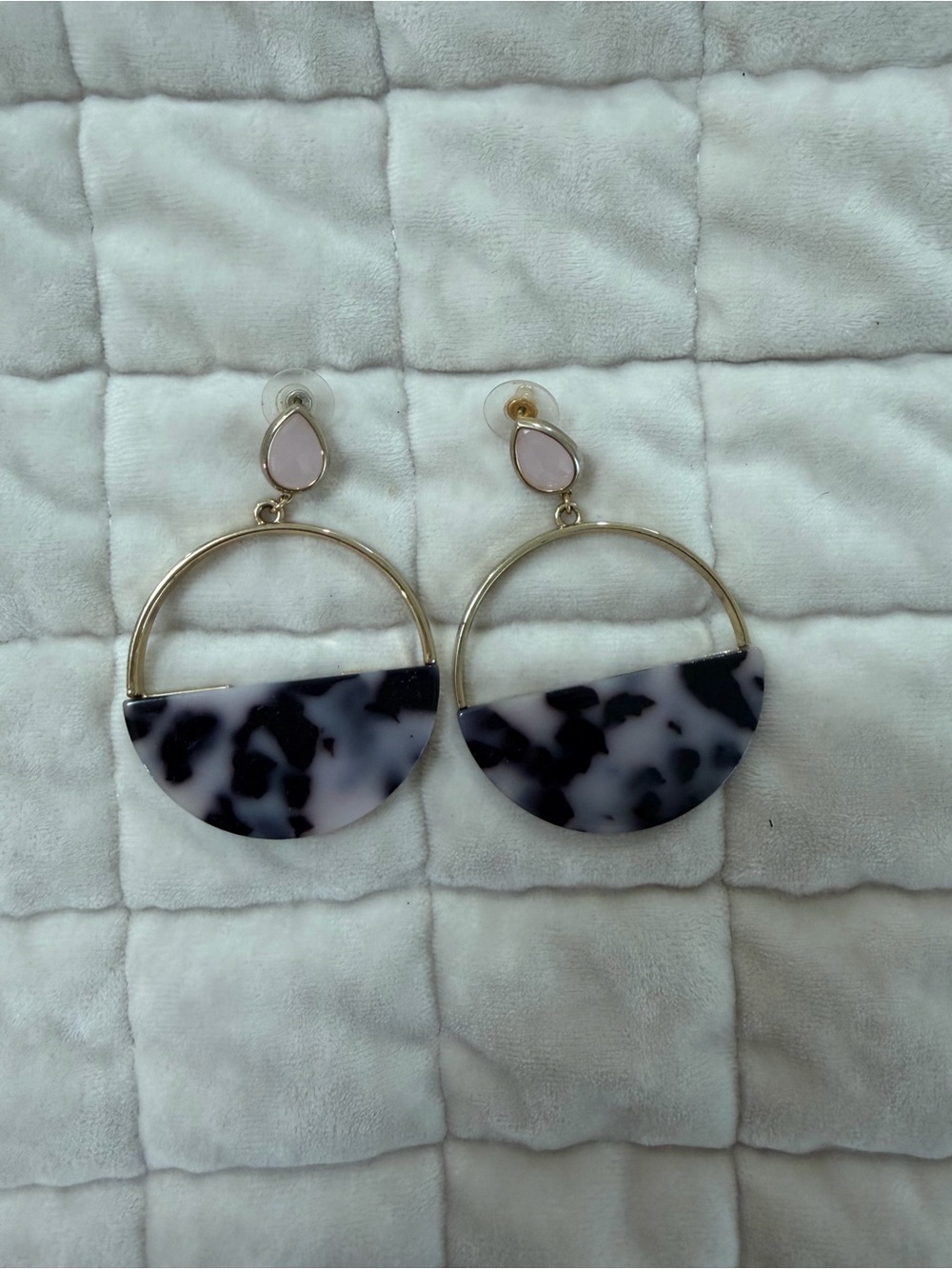Rory Ashton Gold Hoop Drop Earrings with Pink and Black Tortoiseshell Accents